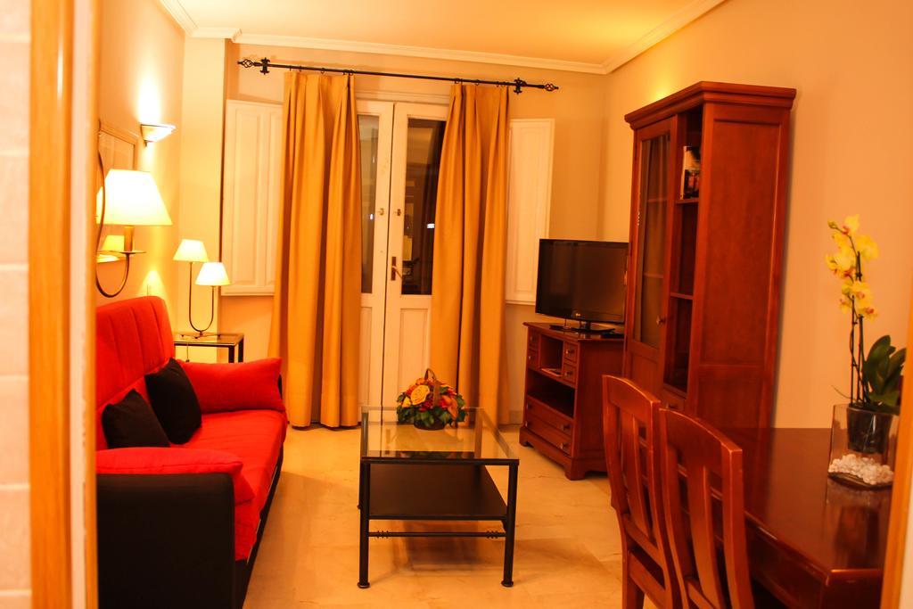 Apartamentos Caballero De Gracia Madrid Extérieur photo