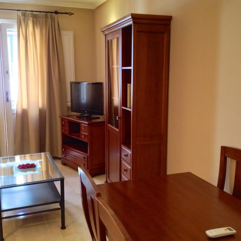 Apartamentos Caballero De Gracia Madrid Extérieur photo
