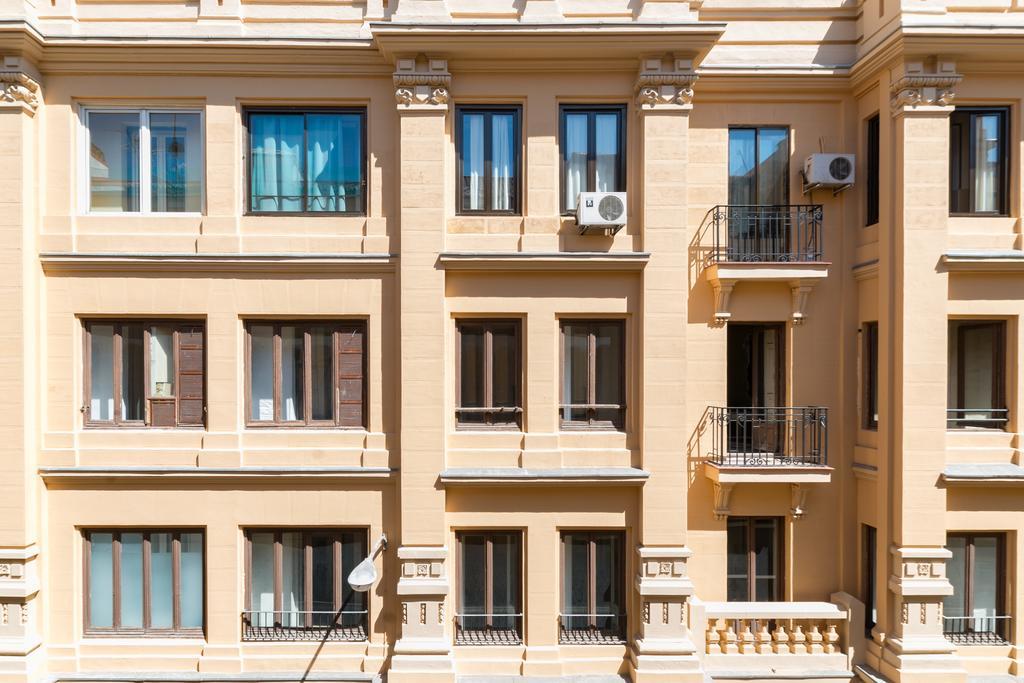 Apartamentos Caballero De Gracia Madrid Extérieur photo