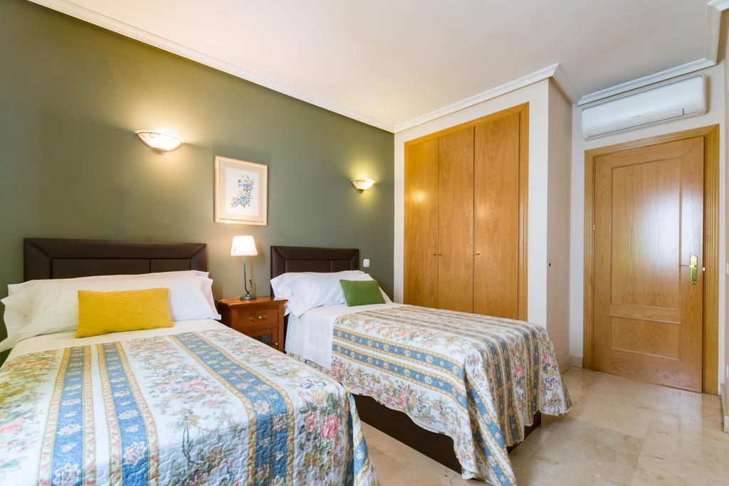 Apartamentos Caballero De Gracia Madrid Extérieur photo