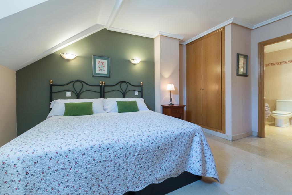 Apartamentos Caballero De Gracia Madrid Extérieur photo