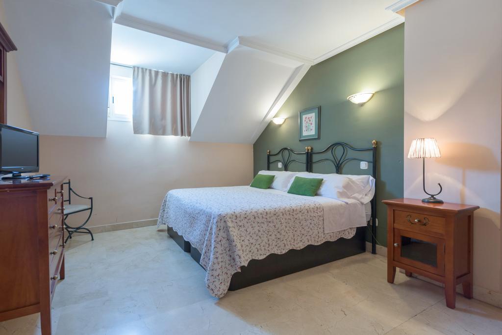 Apartamentos Caballero De Gracia Madrid Extérieur photo