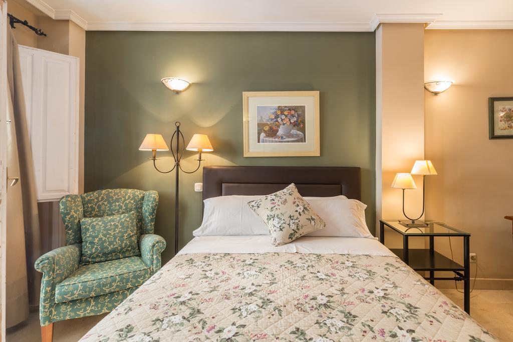 Apartamentos Caballero De Gracia Madrid Extérieur photo