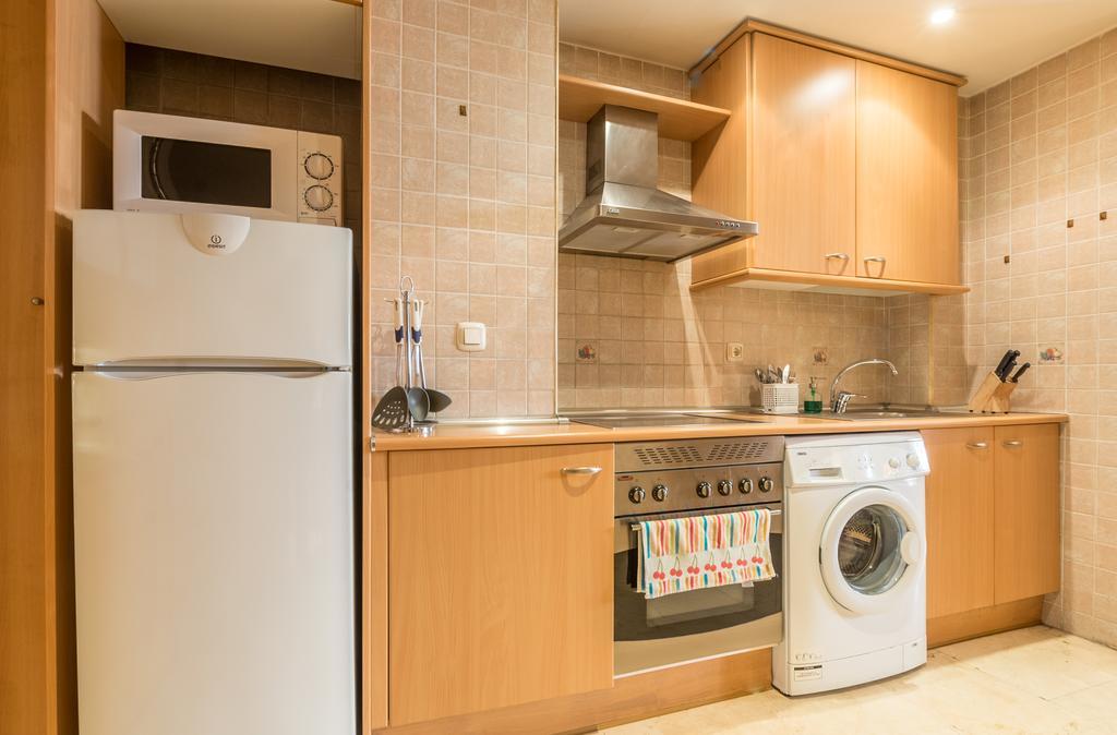 Apartamentos Caballero De Gracia Madrid Extérieur photo