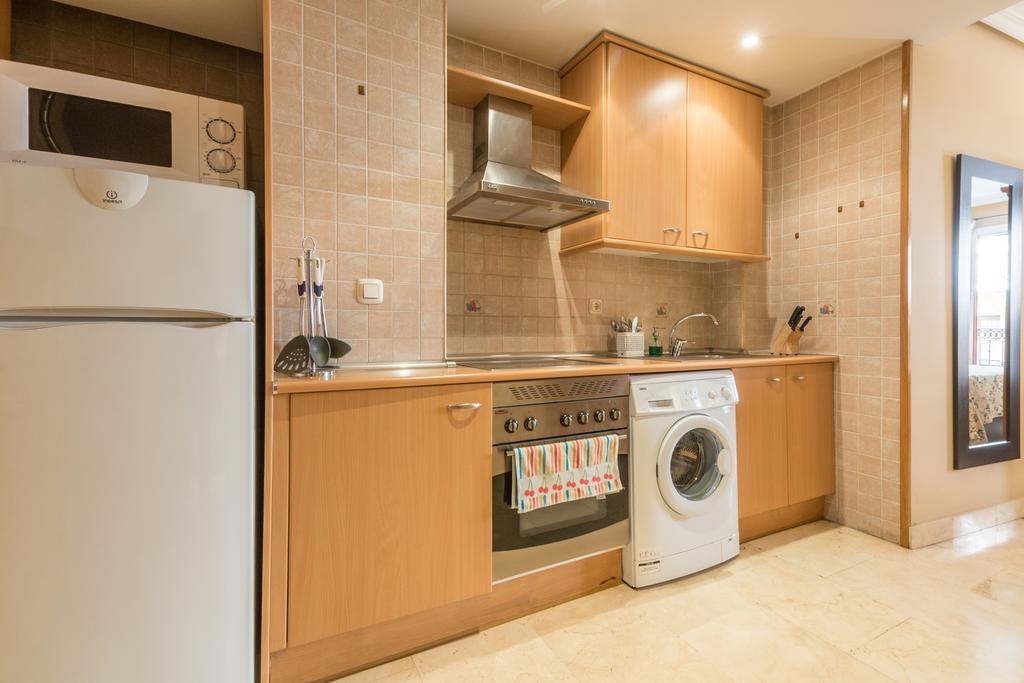 Apartamentos Caballero De Gracia Madrid Extérieur photo