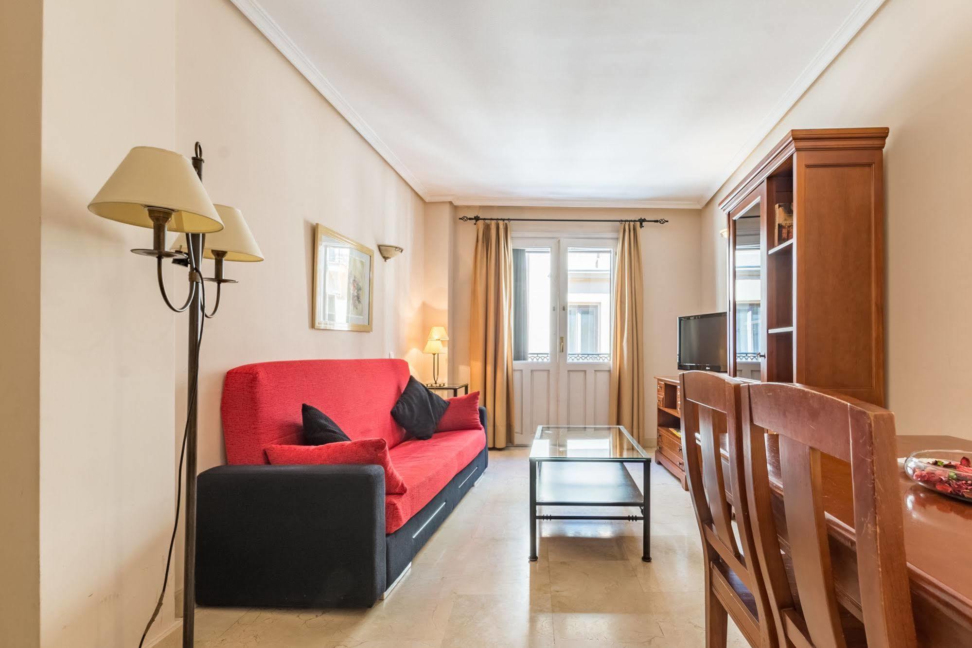 Apartamentos Caballero De Gracia Madrid Extérieur photo